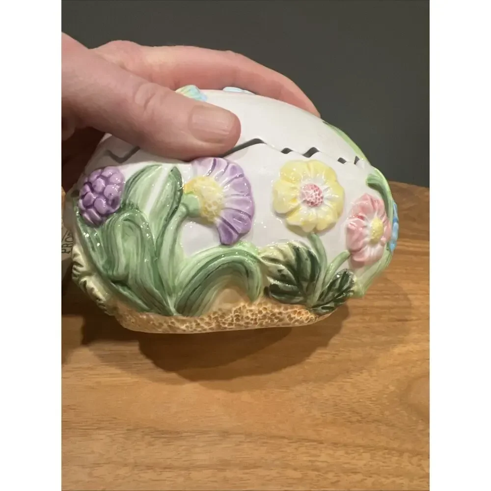 N/A porcelain easter